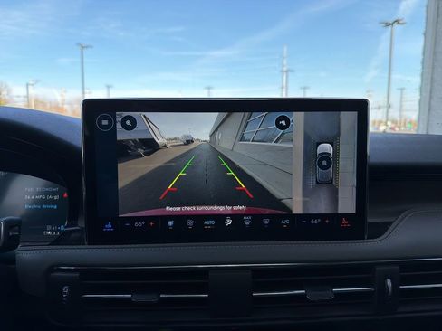 Used 2024 Lincoln Corsair Grand Touring w/ Equipment Group 301A image 12