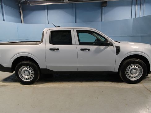 New 2026 Ford Maverick XL image 24