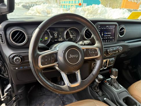 Used 2023 Jeep Wrangler Sahara w/ Cold Weather Group image 12