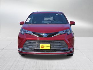 Used 2025 Toyota Sienna Platinum AWD/4WD video 2