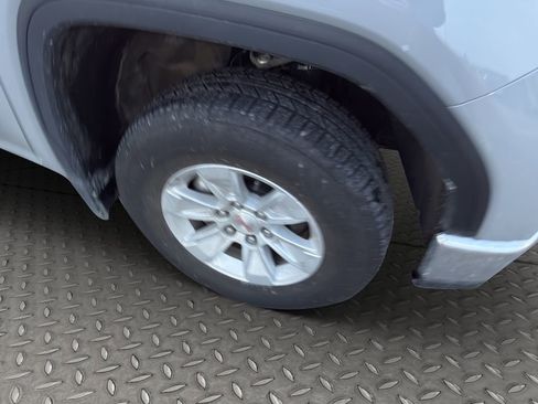 Certified 2024 GMC Sierra 1500 SLE image 24