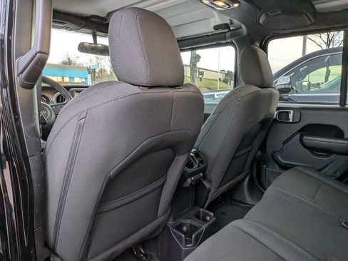 Certified 2023 Jeep Gladiator Sport image 15