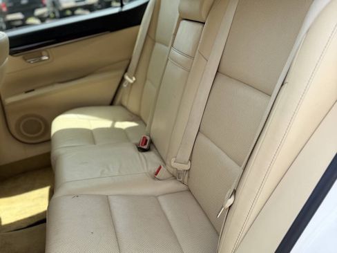 Used 2013 Lexus ES 350 w/ Luxury Pkg FWD image 19