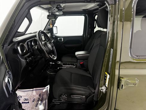 Used 2021 Jeep Wrangler Unlimited Willys image 16