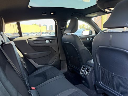 Used 2023 Volvo C40 P8 Recharge Plus w/ Protection Package Premier image 40