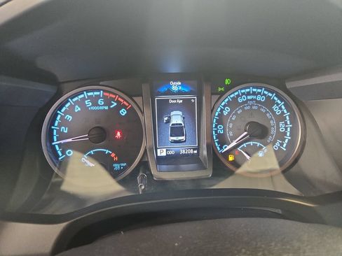 Used 2021 Toyota Tacoma 4x4 Double Cab image 22