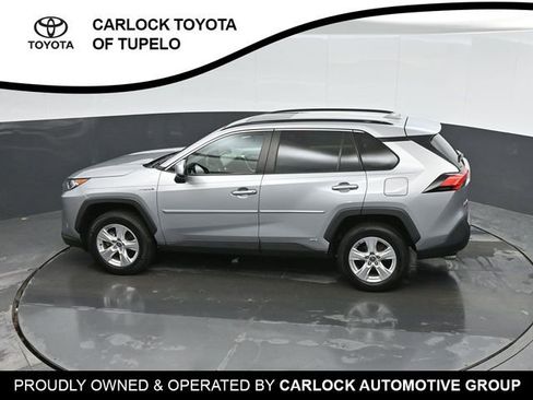 Used 2021 Toyota RAV4 XLE image 36