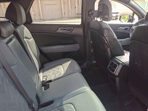 Used 2023 Kia Sportage X-Pro Prestige AWD/4WD image 17