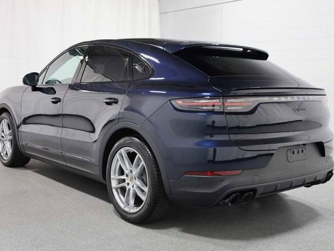 Certified 2023 Porsche Cayenne Coupe image 5