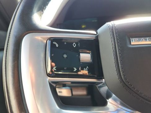 Used 2023 Land Rover Range Rover Long Wheelbase SE image 34