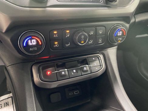 Used 2023 GMC Acadia AT4 w/ Preferred Package AWD/4WD image 26
