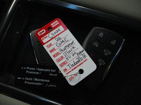 New 2026 GMC Hummer EV 2X w/ LPO, Dark Essentials Package image 34