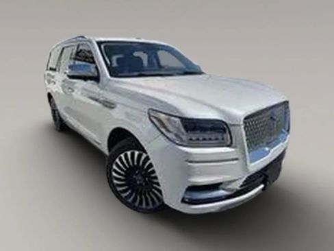 Used 2018 Lincoln Navigator Black Label AWD/4WD image 2