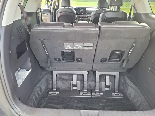 Certified 2026 Kia Carnival FWD image 16