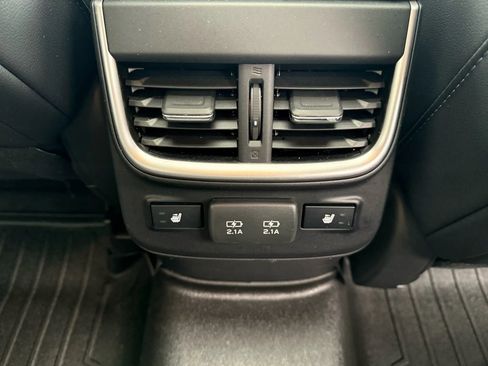 Used 2021 Subaru Outback Limited image 28