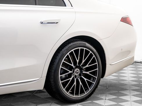 Certified 2023 Mercedes-Benz S 580 4MATIC Sedan image 36