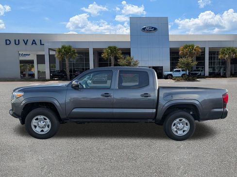 Used 2022 Toyota Tacoma SR AWD/4WD image 7