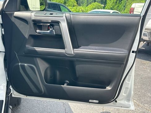 Used 2024 Toyota 4Runner SR5 Premium RWD image 15