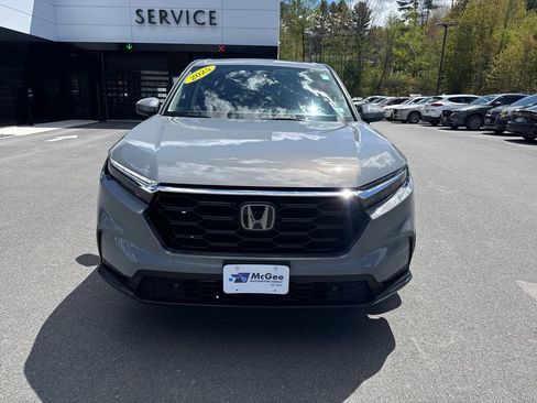 Used 2025 Honda CR-V EX-L image 8
