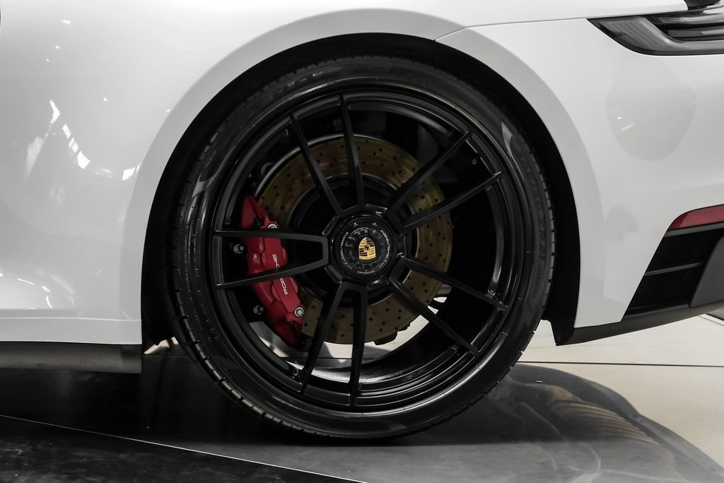Used 2024 Porsche 911 Carrera GTS RWD image 46