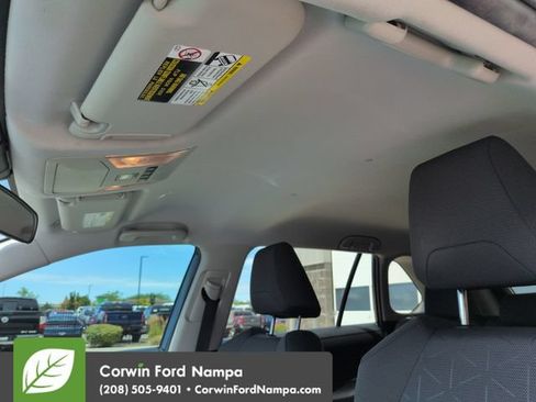 Used 2021 Toyota RAV4 XLE w/ XLE Grade Weather Package AWD/4WD image 22
