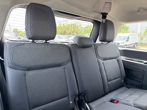 Used 2025 Ford Expedition Active RWD image 31