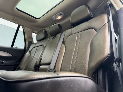 Used 2011 Lincoln MKX AWD w/ 102A Rapid Spec Order Code image 9