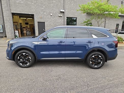 New 2025 Kia Sorento S AWD/4WD image 10