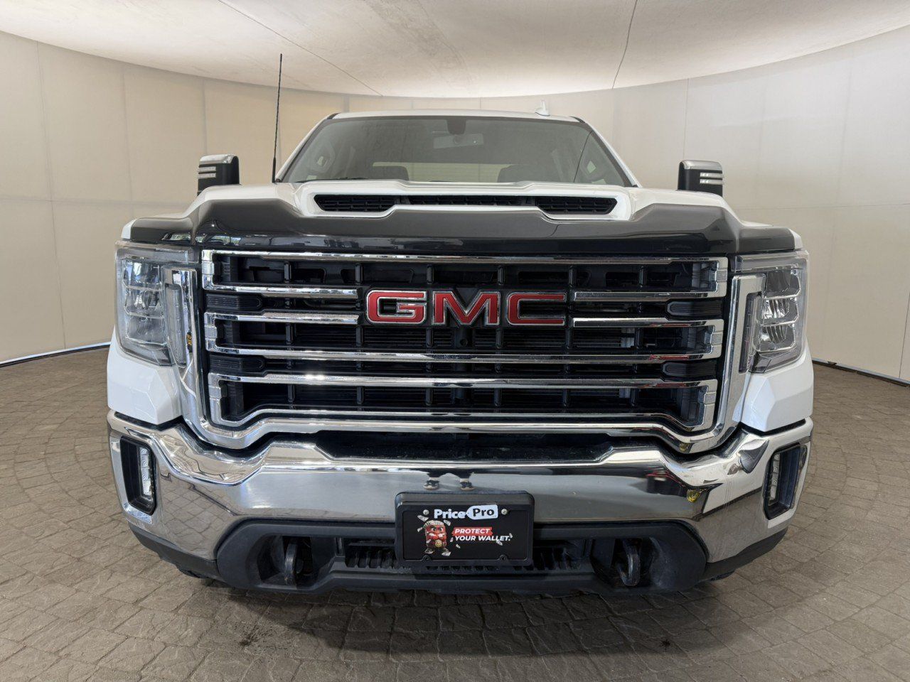 Used 2021 GMC Sierra 3500 SLT AWD/4WD image 2