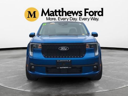 Certified 2025 Ford Maverick Lobo AWD/4WD image 9