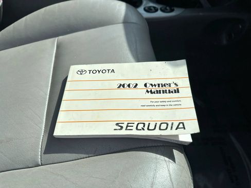 Used 2002 Toyota Sequoia Limited AWD/4WD image 44