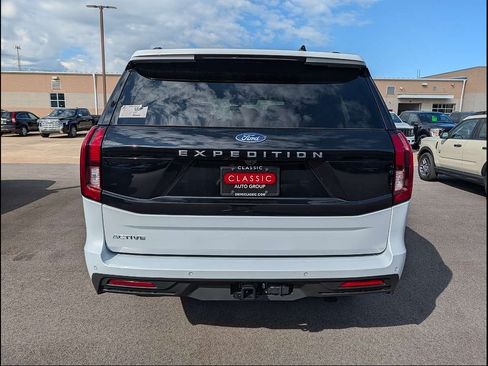 New 2026 Ford Expedition Active AWD/4WD image 4