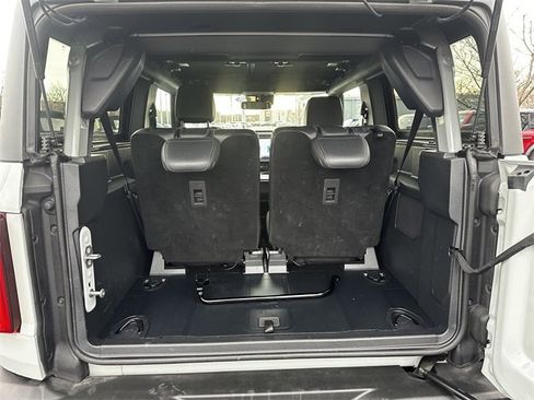 Certified 2024 Ford Bronco Big Bend w/ Sasquatch Package image 39