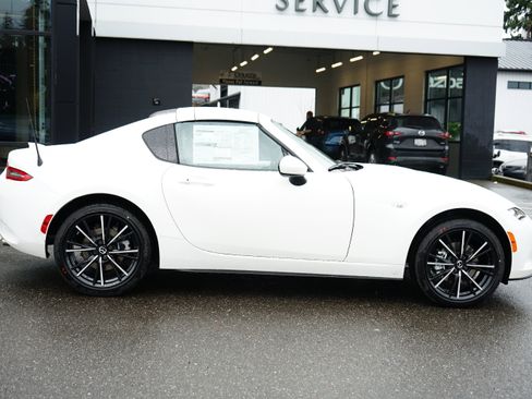 New 2026 MAZDA MX-5 Miata RF Grand Touring image 2