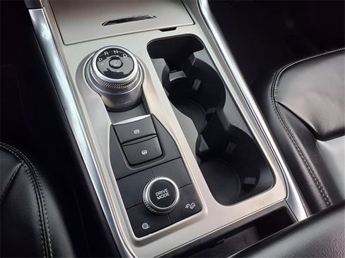 Used 2023 Ford Explorer XLT w/ Equipment Group 202A image 27