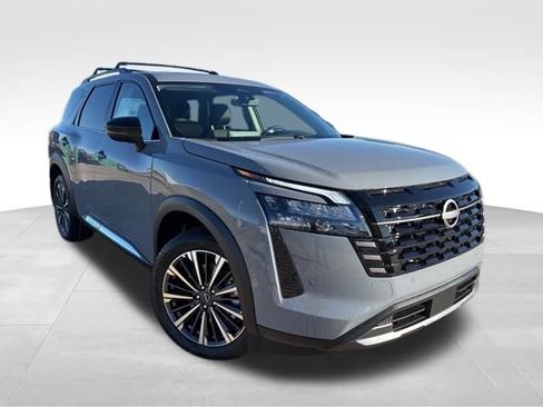 New 2026 Nissan Pathfinder Platinum AWD/4WD image 2