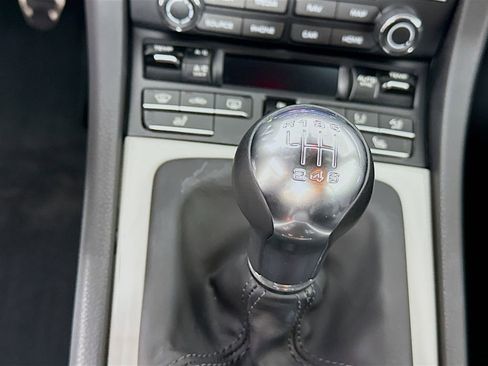 Used 2020 Porsche 718 Cayman GT4 image 15