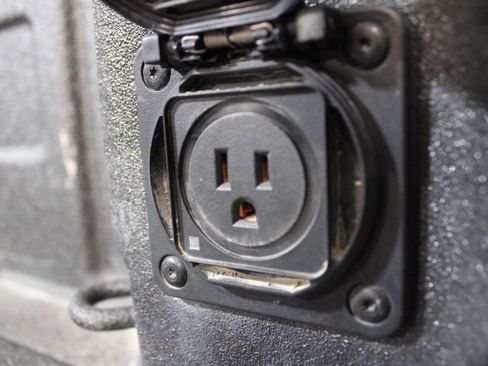 Used 2024 Chevrolet Silverado 1500 LTZ w/ LTZ Premium Package image 15