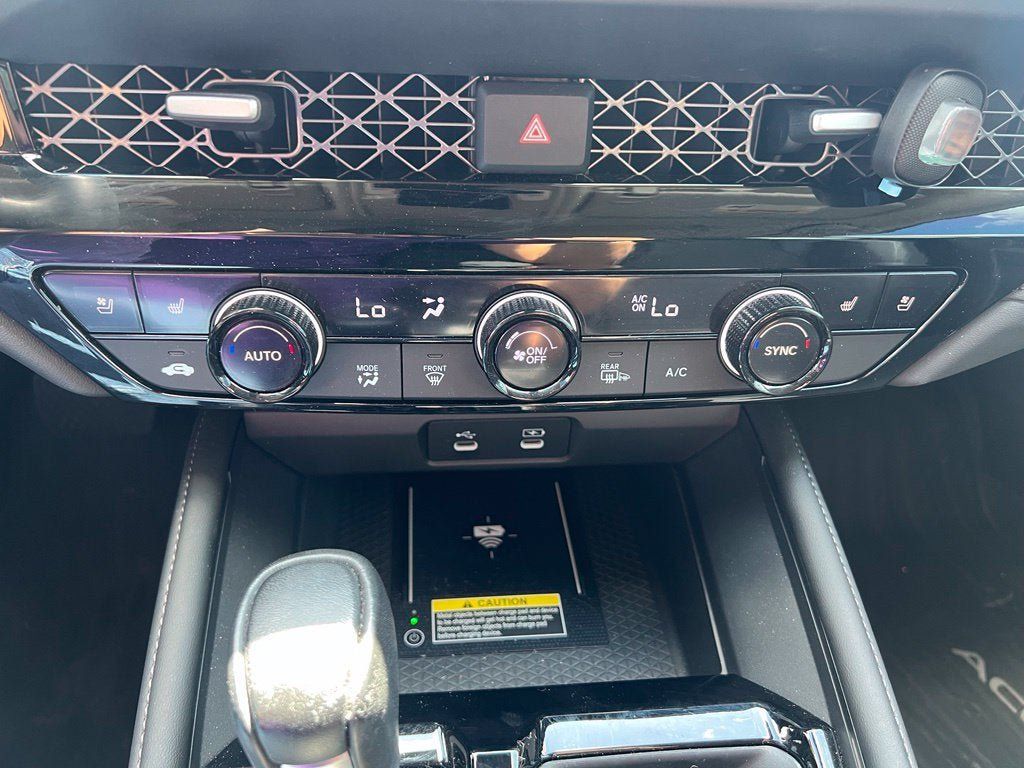 Used 2023 Honda Accord Touring image 18
