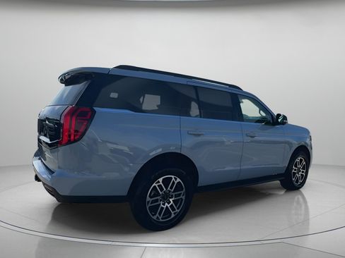 New 2025 Ford Expedition Active image 32