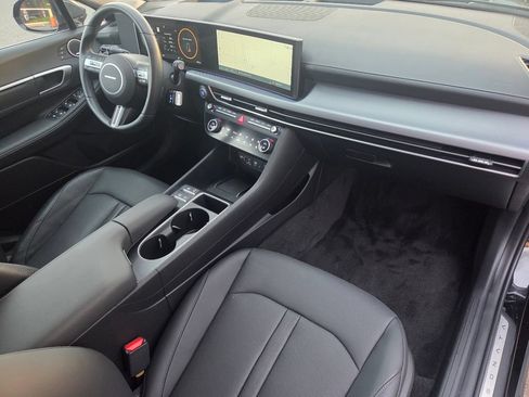 Used 2025 Hyundai Sonata Limited FWD image 28