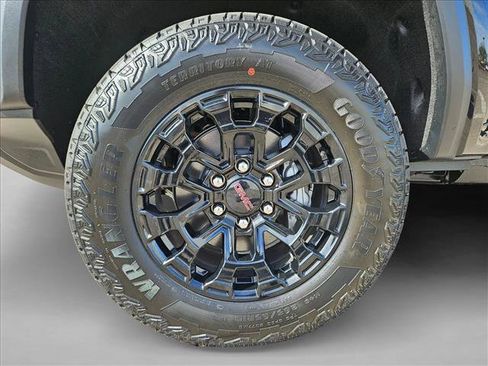 New 2026 GMC Canyon Elevation RWD image 10