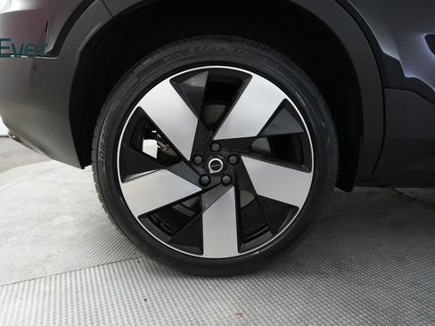 Used 2023 Volvo C40 P8 Recharge Ultimate AWD/4WD image 21
