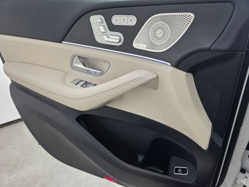 New 2026 Mercedes-Benz GLS 450 4MATIC image 15