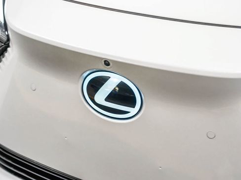 Used 2024 Lexus RZ 300e Premium FWD image 8