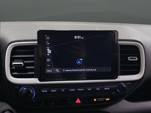 Used 2023 Hyundai Venue Limited w/ Cargo Package image 9