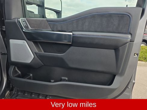 Used 2025 Ford F250 Platinum image 20