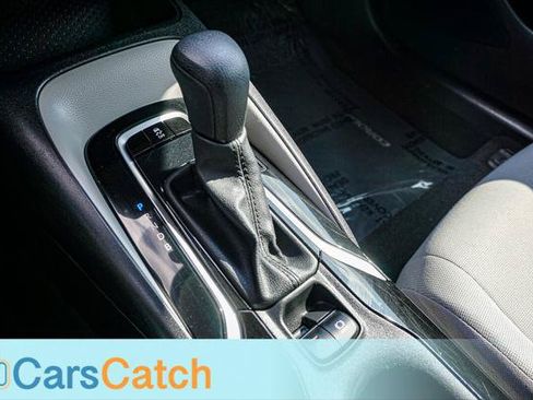 Used 2020 Toyota Corolla LE FWD image 29