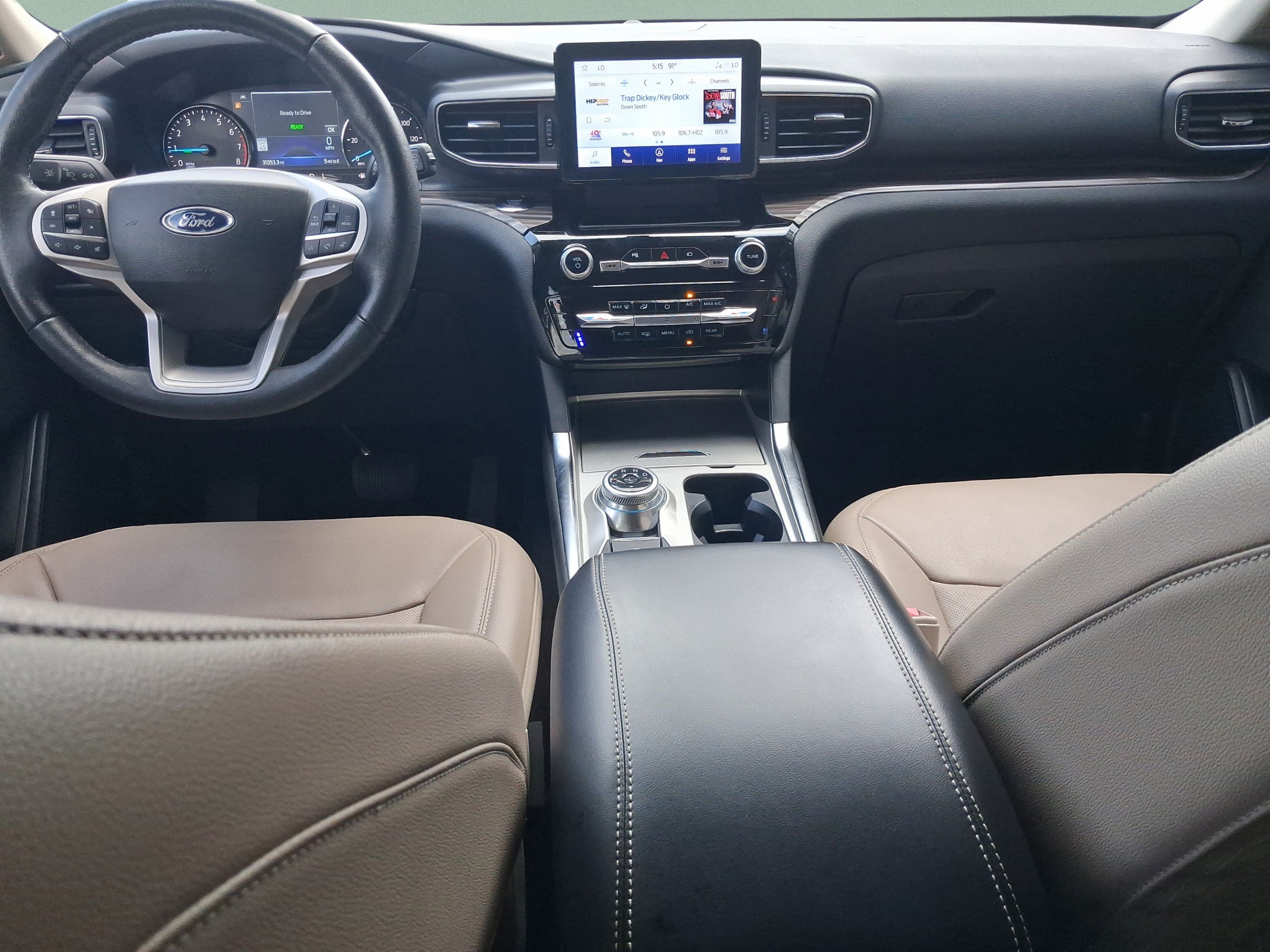 Used 2023 Ford Explorer Limited w/ Hybrid Equipment Group 310A AWD/4WD image 14