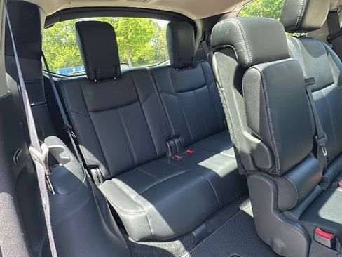 Used 2015 Nissan Pathfinder SL w/ SL Premium Package AWD/4WD image 28